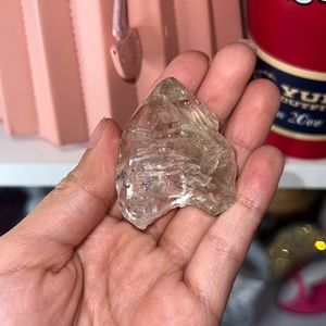 Clear crystal quartz